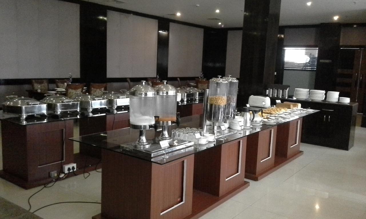 Kamlesh Continental Hotel Angul Exterior foto